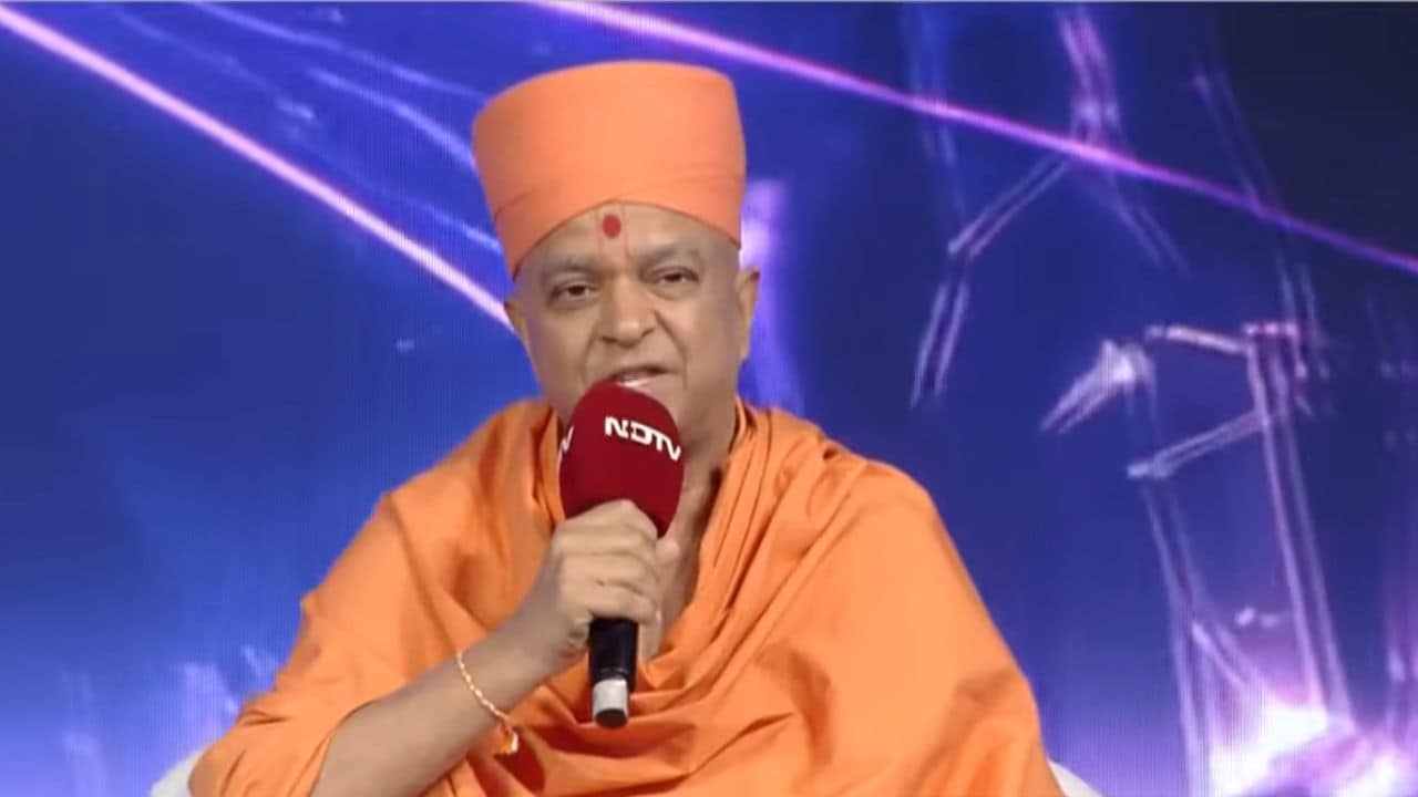 'एक दिमाग में लाखों आइंस्टाइन से बेहतर है एक हृदय में लाखों बुद्ध', AI के सवाल पर BAPS के ब्रह्मविहारी स्वामीजी