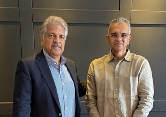 आनंद महिंद्रा ने क्यों बदला UPI ऐप, बताई इस फैसले की वजह