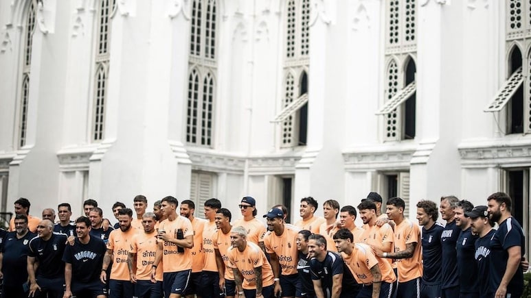 Uruguay Team Play Cricket At Eden Gardens; Visit Victoria Memorial, St Paul's Cathedral