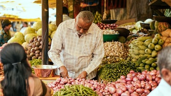 Fashion On Feeds, Food On Feet: Why India's Vegetable Shopping Resists The Web