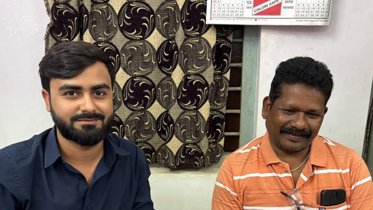 पूर्व नक्सली बदरना के साथ इंटरव्यू के दौरान ली गई तस्वीर