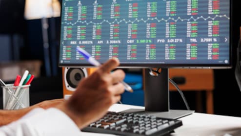 Vishal Mega Mart, Indian Hotels, Mahindra Finance Q2 Review: HDFC Sec Sees Up To 50% Upside; Check Target Prices