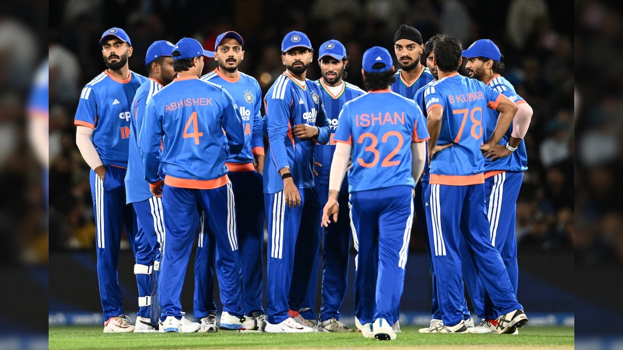 India vs New Zealand LIVE Score, 1st T20I: Shreyas Iyer Looks Clueless As Glenn Phillips Hits Fiery 50; NZ Eye 200