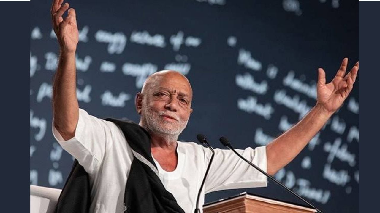 सनातन धर्म का संदेश लेकर निकलेंगे मुरारी बापू, कन्याकुमारी से केदारनाथ तक निकलेगी भारत स्वास्तिक यात्रा