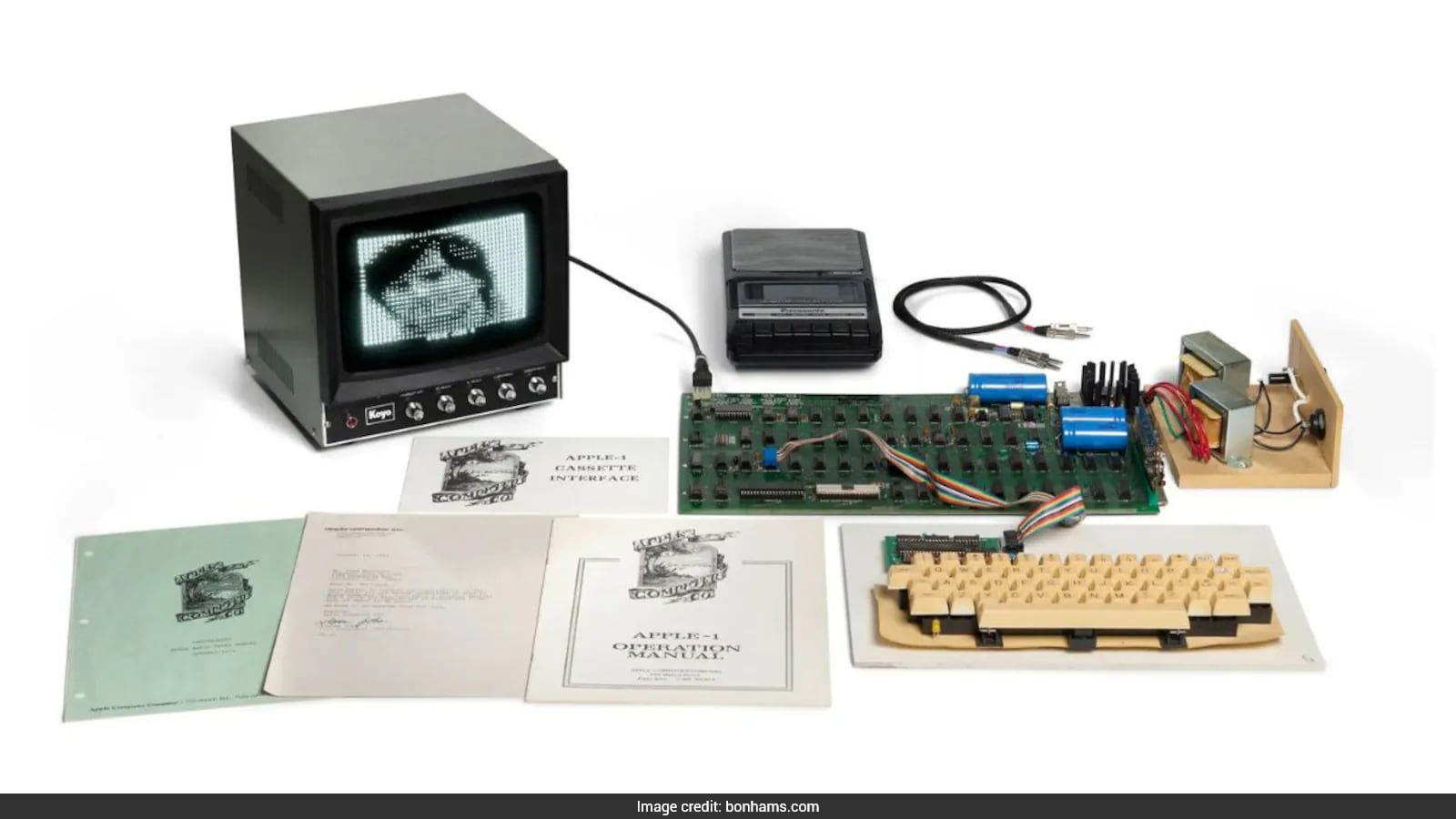 Rare Apple-1 Computer with Wozniak Signature and Jobs Letter Sells for Rs 10.9 Crore
