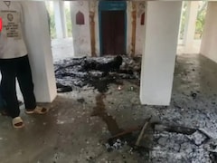 UP: शाहजहांपुर में मंदिर के अंदर साधुओं को जलाया और वहीं जला दिया, धुआं उठने पर पहुंचे गांव के लोग