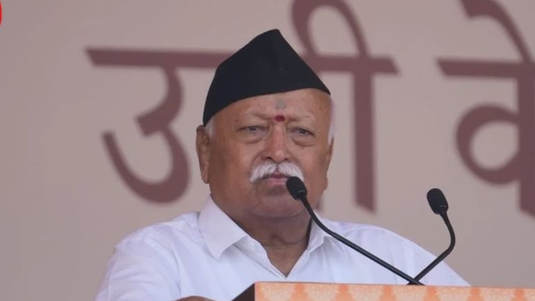 भारत में सत्ता परिवर्तन संभव नहीं, फ्रांस जैसी अशांति यहां नामुमकिन- दशहरा रैली में मोहन भागवत का बड़ा मैसेज