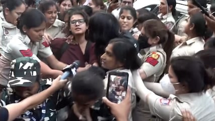 Delhi: Neha Bora Detained Near Jantar Mantar