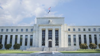 Fed Holds Key Rates Steady For 'Dual Mandate'; Awaits Info For Policy Stance