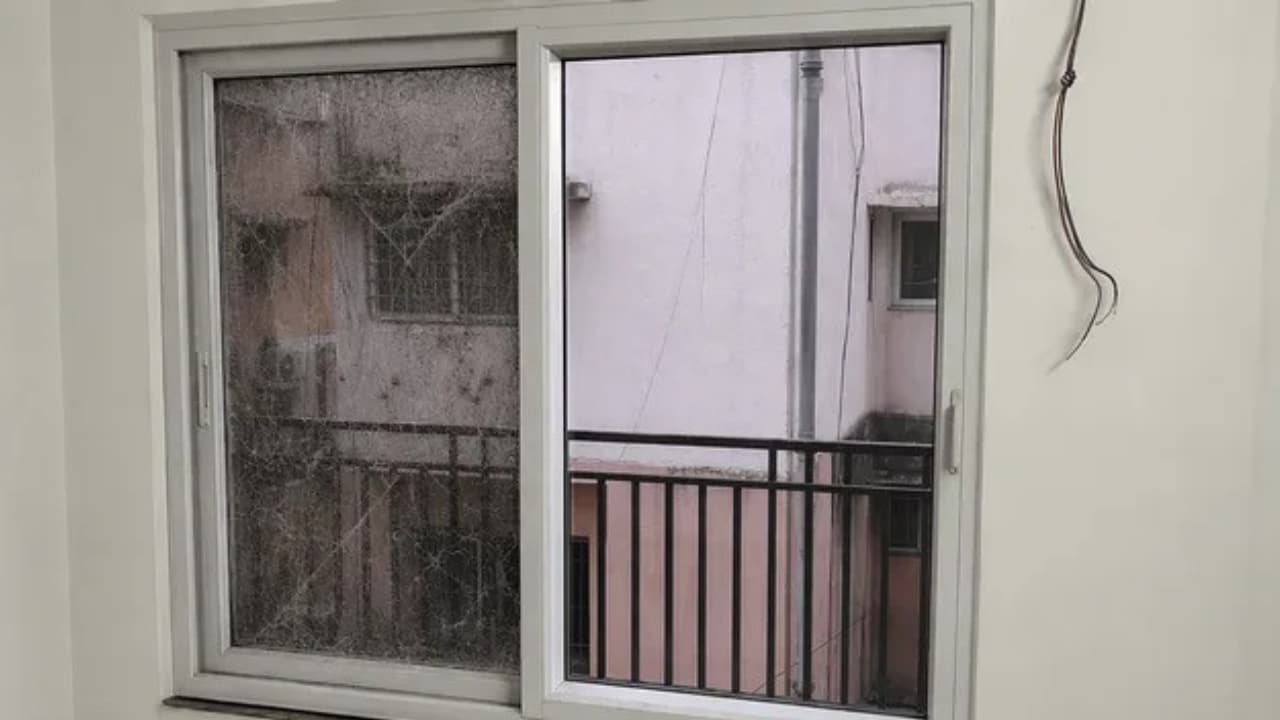 कांच को साफ करने के लिए क्या करना चाहिए? शीशे में चमक लाने के लिए किसका प्रयोग करना चाहिए
