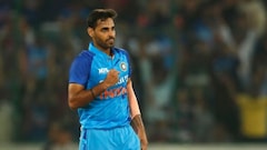 36 की उम्र, 4 साल का संघर्ष, फिर टीम इंडिया में एंट्री, भुवनेश्वर की कहानी ने किसका जीत लिया दिल?