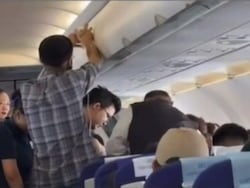 Doctors Turn Delhi-Aizawl Flight Into Emergency Ward, Save Critically Ill Passenger