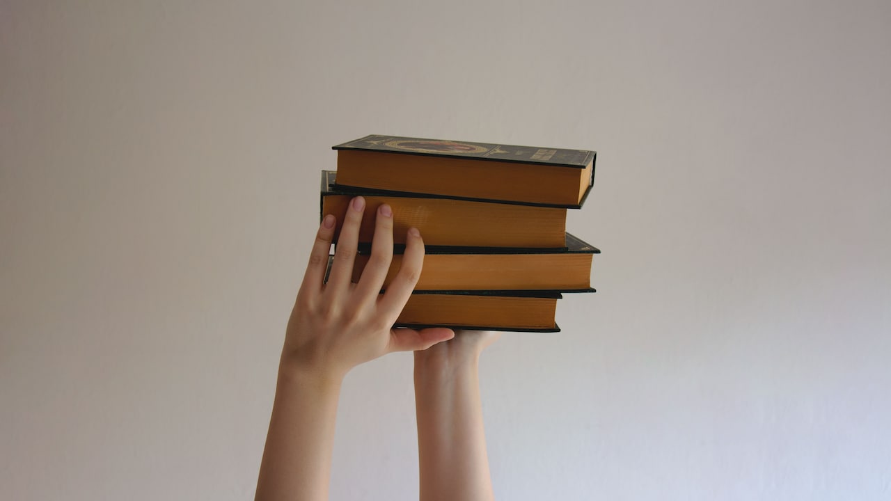 Amazon Great Indian Festival: Top Books For Lazy Weekends