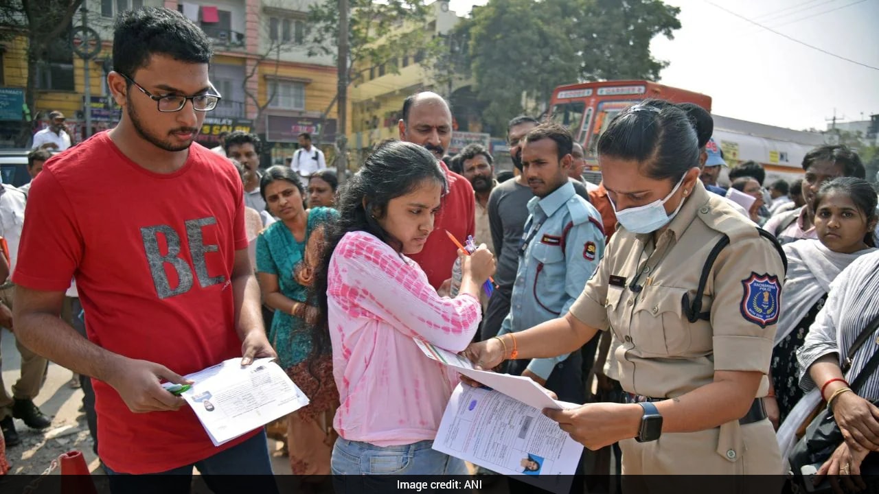 National Testing Agency Shares 2 Helpline Numbers; One Works 24/7, Other Till 10pm