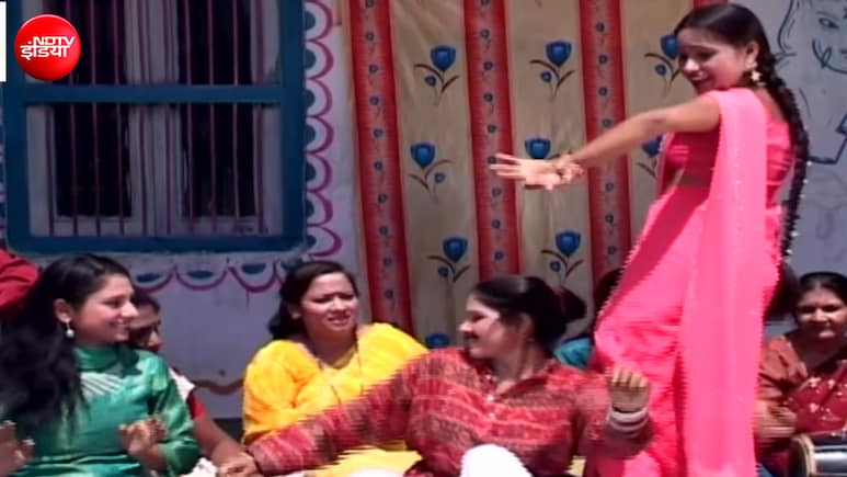 'मम्मी मेरी शादी कर दो मई-जून-जुलाई में' पढ़ने में नहीं लगता मन, घर बसाने का है इरादा तो एक बार मम्मी-पापा को सुना दें ये गाना