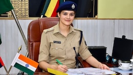 Meet IPS Officer Navjot Simi: She Studied Dentistry, Cracked UPSC, Now In Bihar CID
