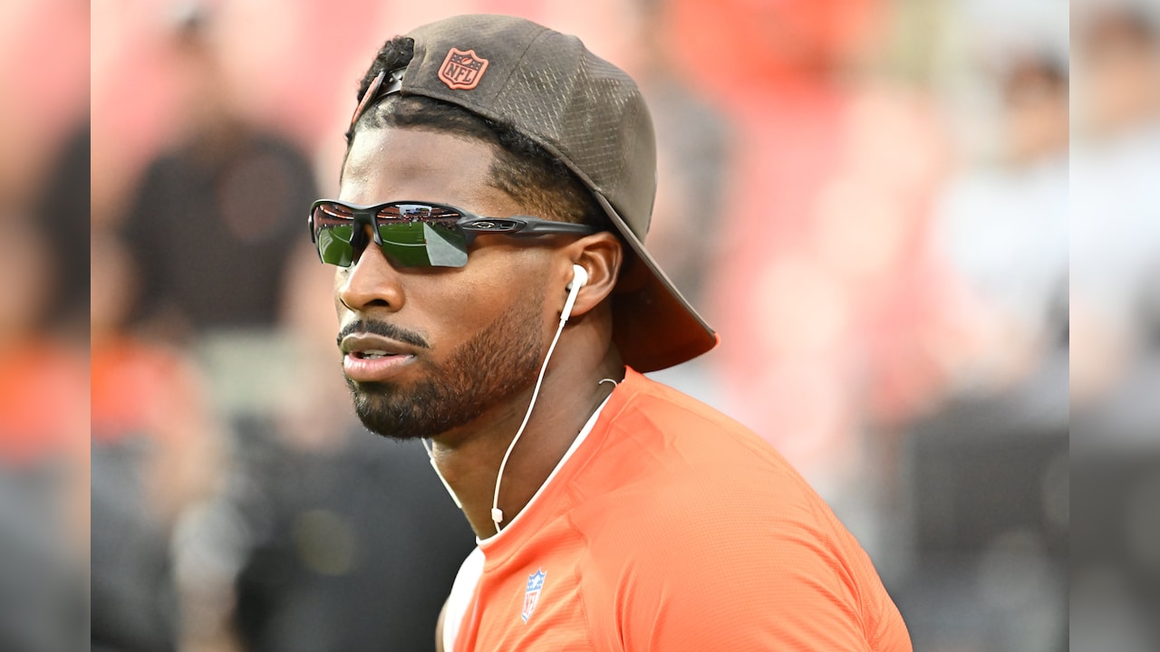 Shedeur Sanders Opens Up About His Parents’ Role In His Love Life As Cleveland Browns Future Remains Unclear