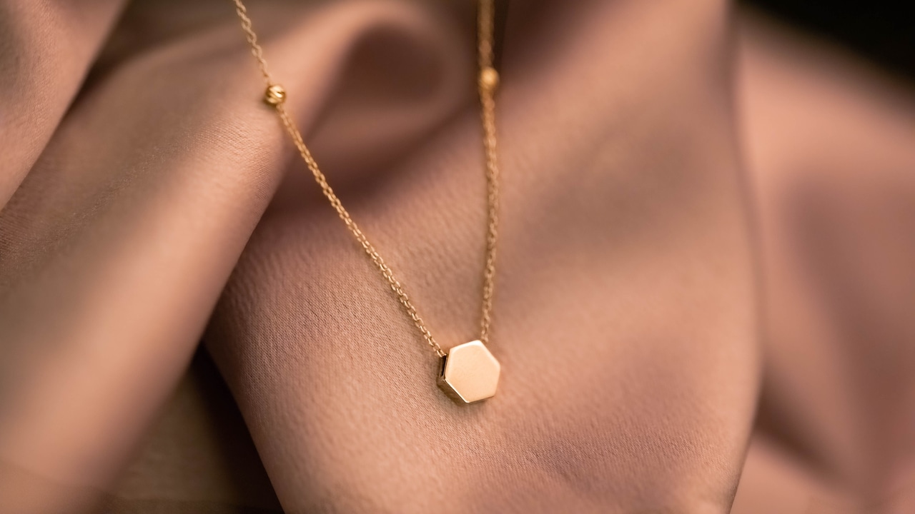 Stylish gold-plated jewellery for festive and daily use