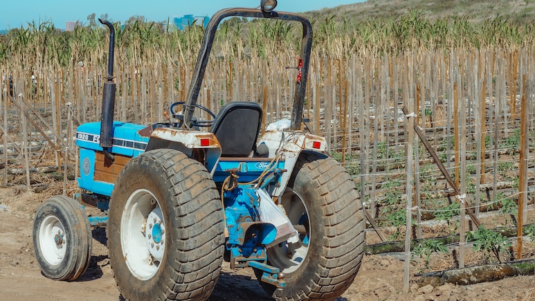 Pune Startup Founder Wants To Simplify Equipment Purchases For Farmers, Ensure They Don&rsquo;t Have To Migrate