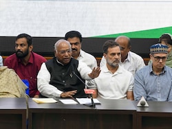 Sonia Gandhi's Surprise Entry At INDIA Bloc Meet Sets Off Seating Scramble