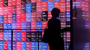 Wall Street Highlights: S&P 500, Nasdaq Rise In Run-Up To Tech Results As Oil Falls