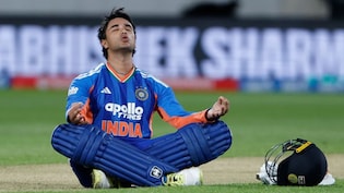 'दूसरों का मेंटल हेल्थ खराब करके खुद मेडिटेशन करता है', किशन ने अभिषेक की ली फिरकी, VIDEO