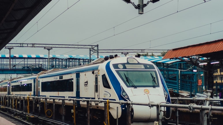 Vande Bharat Sleeper To Connect Varanasi And Delhi From October 31. Check Timings, Stops, Facilities