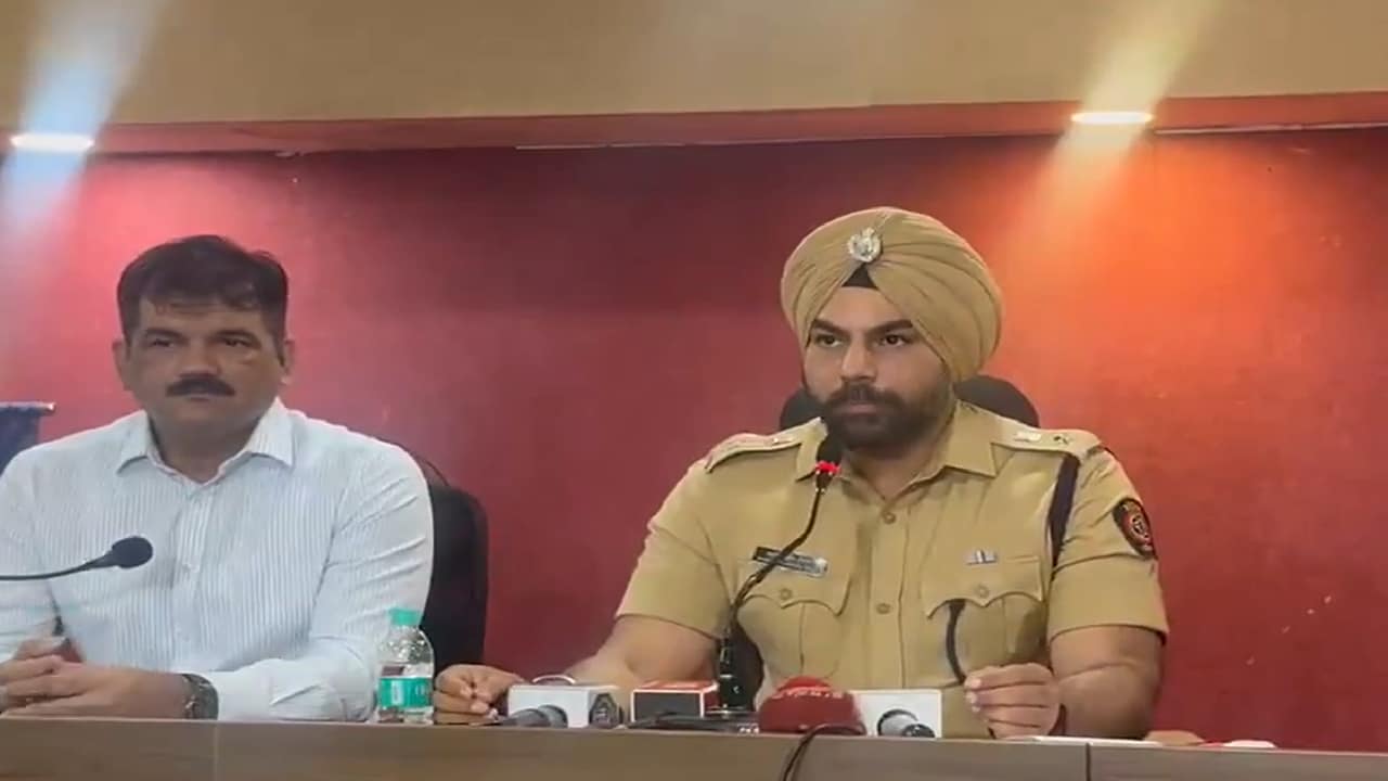 घटना की जानकारी देते हुए पुलिस