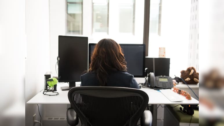 Fixed Lunch Breaks, 9-Hour Shifts: Gen Z Employee's Corporate Job Rant Goes Viral