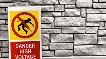 MP Shocker: Man Dies After Spitting Gutkha From Balcony Near 11kV High-Tension Wire