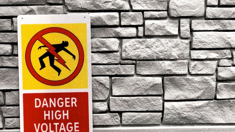 MP Shocker: Man Dies After Spitting Gutkha From Balcony Near 11kV High-Tension Wire