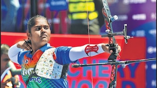 दादी के पैसों से खरीदा था धनुष, पिता बाइक पर ले जाते थे अकादमी, कुमकुम मोहोद ने एशियन गेम्स में जीते 2 गोल्ड