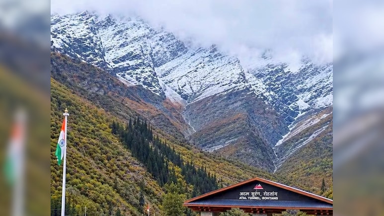 Watch: Tourists Start Visiting Lahaul-Spiti As Snowfall Blankets Himachal, Temperatures drop