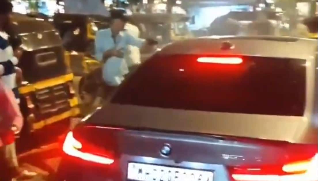 The attackers seen firing at actor Tiger Shroffs car in Mumbai The attackers seen firing at actor Tiger Shroffs car in Mumbai