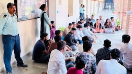 Delhi University Hindi PhD Admission 2026: Withdraws Interview Notice After Student Protests