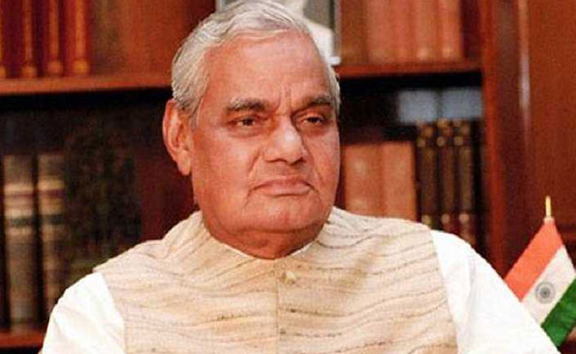 Atal Bihari Vajpayee's Family Friends Pray For His Speedy Recovery