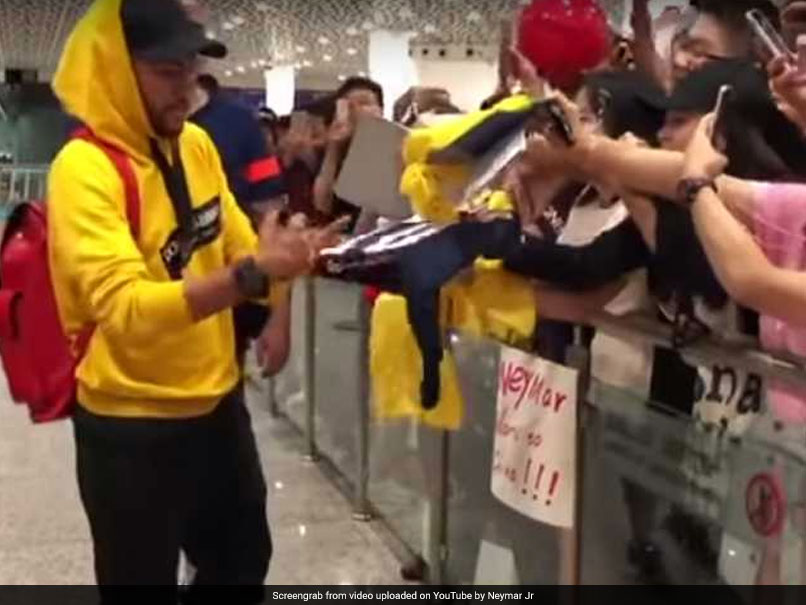 Neymar Joins Paris Saint-Germain On China Tour