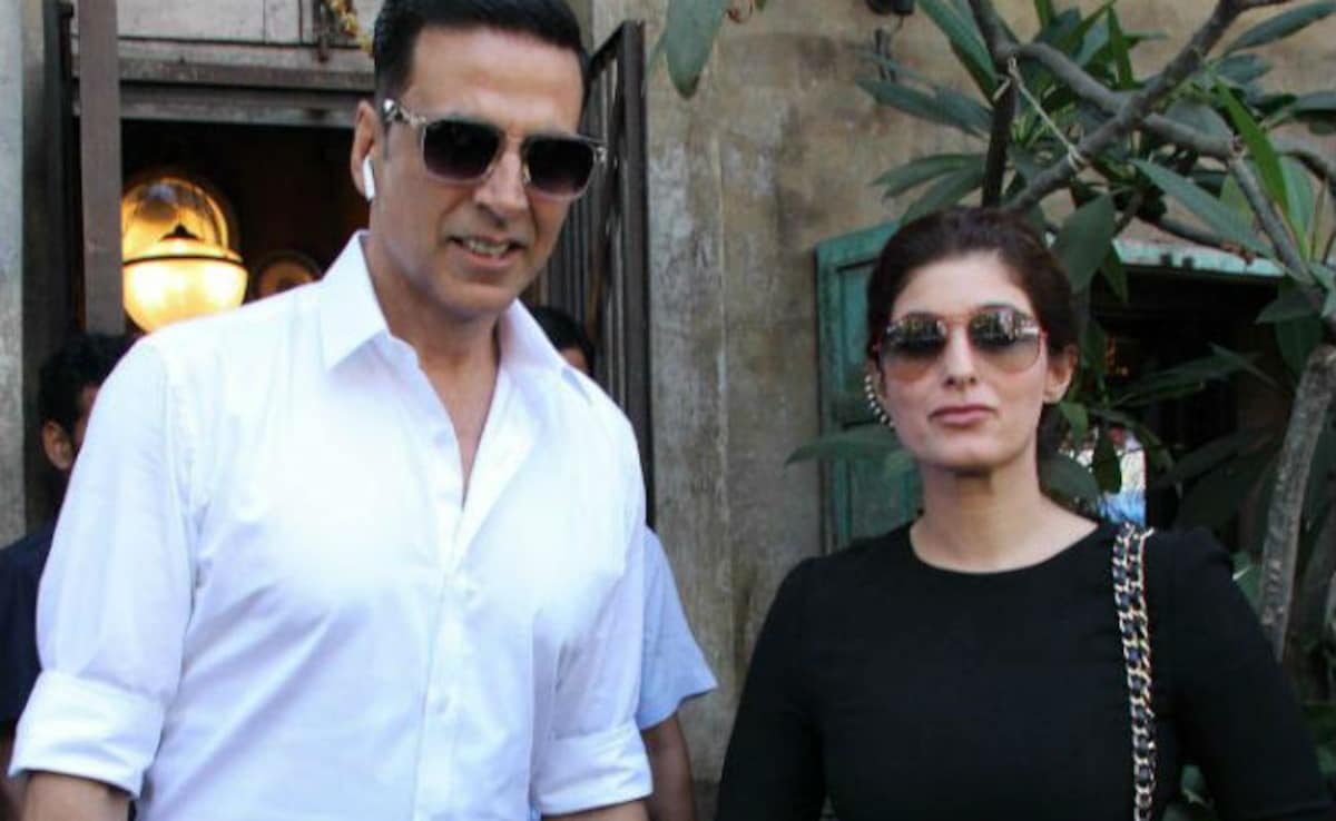 अक्षय कुमार की शरारत से 'परेशान' हुईं ट्विंकल खन्ना, खिलाड़ी कुमार ने समंदर में फेक दी पत्नी की कीमती चीज