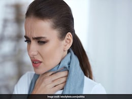 Ayurvedic Remedies for Sore Throat: सर्दियों में गले की खराश से रहते हैं परेशान? इन 7 असरदार आयुर्वेदिक उपायों से मिल सकती है राहत Ayurvedic Remedies for Sore Throat: सर्दियों में गले की खराश से रहते हैं परेशान? इन 7 असरदार आयुर्वेदिक उपायों से मिल सकती है राहत