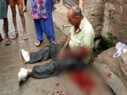 Retired Cop Beaten To Death In Allahabad, Locals Watched. Attack On CCTV Retired Cop Beaten To Death In Allahabad, Locals Watched. Attack On CCTV