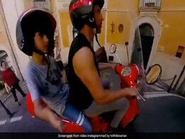 एक्स-वाइफ के साथ वेकेशन पर निकले ऋतिक रोशन, स्कूटर पर सवार यूं घूमते दिखे एक्स-वाइफ के साथ वेकेशन पर निकले ऋतिक रोशन, स्कूटर पर सवार यूं घूमते दिखे