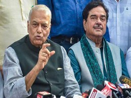 यशवंत सिन्हा ने किया पीएम मोदी पर हमला, कहा- यह सरकार सिर्फ दो लोंगों की सरकार यशवंत सिन्हा ने किया पीएम मोदी पर हमला, कहा- यह सरकार सिर्फ दो लोंगों की सरकार