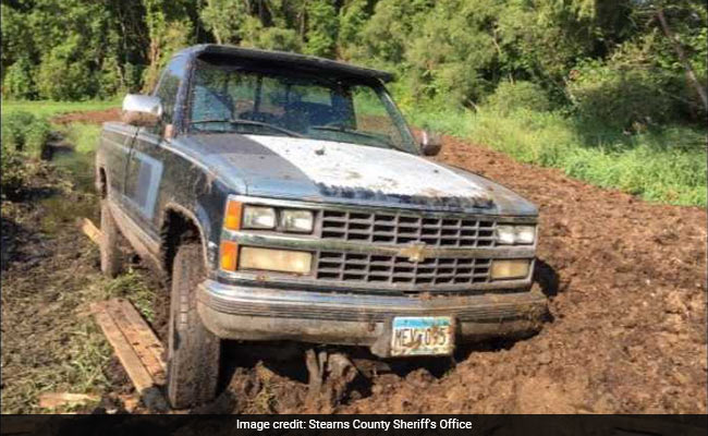 US Burglar Finds Himself In Deep S**t After Getaway Truck Gets Stuck In Manure