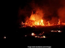 6 Dead, 38 Missing After Fire Breaks Out At Shopping Complex In Pakistan: Report