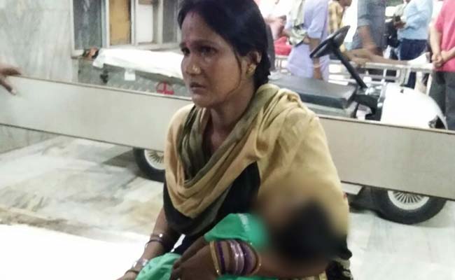 Baby Dies In Locked Ambulance; Parents Stopped From Breaking Windows