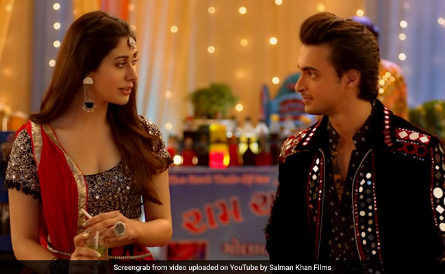 Loveratri Trailer: गरबा टीचर बने सलमान खान के जीजा, इस नवरात्रि इनके साथ करेंगे रोमांस