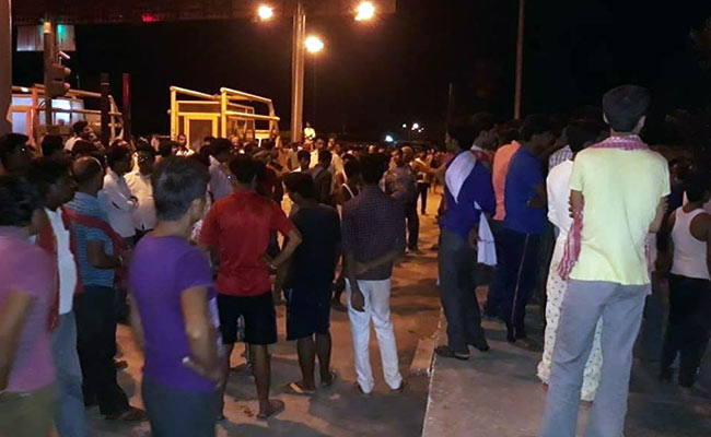 बिहार : टैक्स मांगने पर अपराधियों ने टोल कर्मचारी को मारी गोली