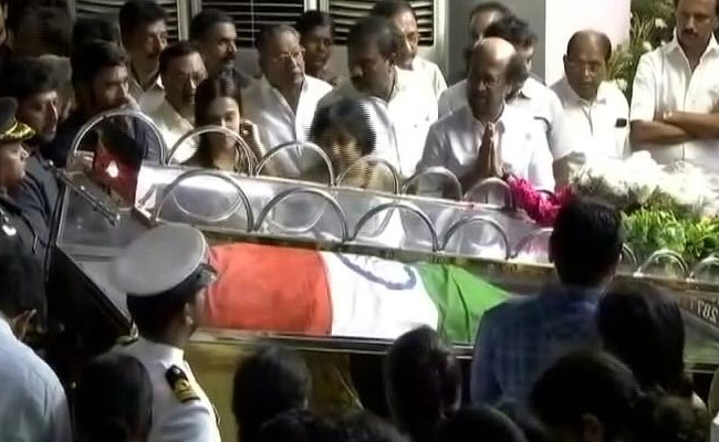 Rajinikanth, E Palaniswami Pay Last Respects To Karunanidhi In Chennai