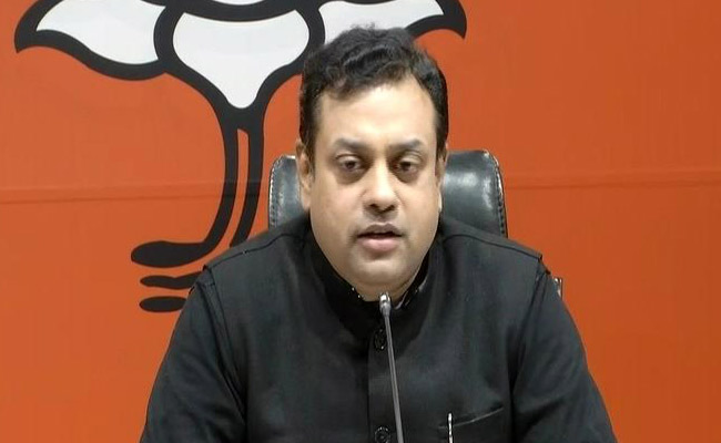 मध्य प्रदेश विधानसभा चुनावः सड़क पर पत्रकारों से बातचीत में फंसे बीजेपी के प्रवक्ता संबित पात्रा,  मामला दर्ज