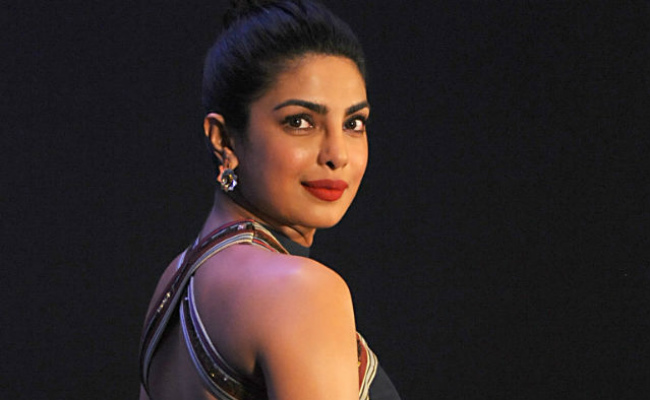 Why Priyanka Chopra Sports Many 'Different Looks' In <I>Bharat</i> And Other Details